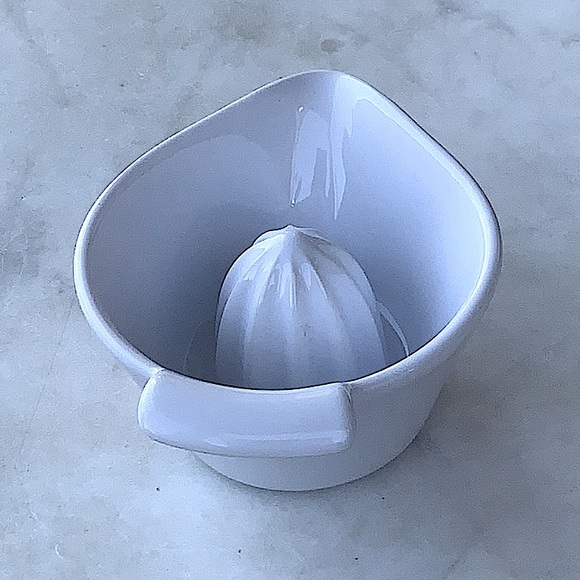 10 STRAWBERRY STREET JUICER SQUEEZE ME TIGHT LEMON LIME WHITE RED - Picture 6 of 8